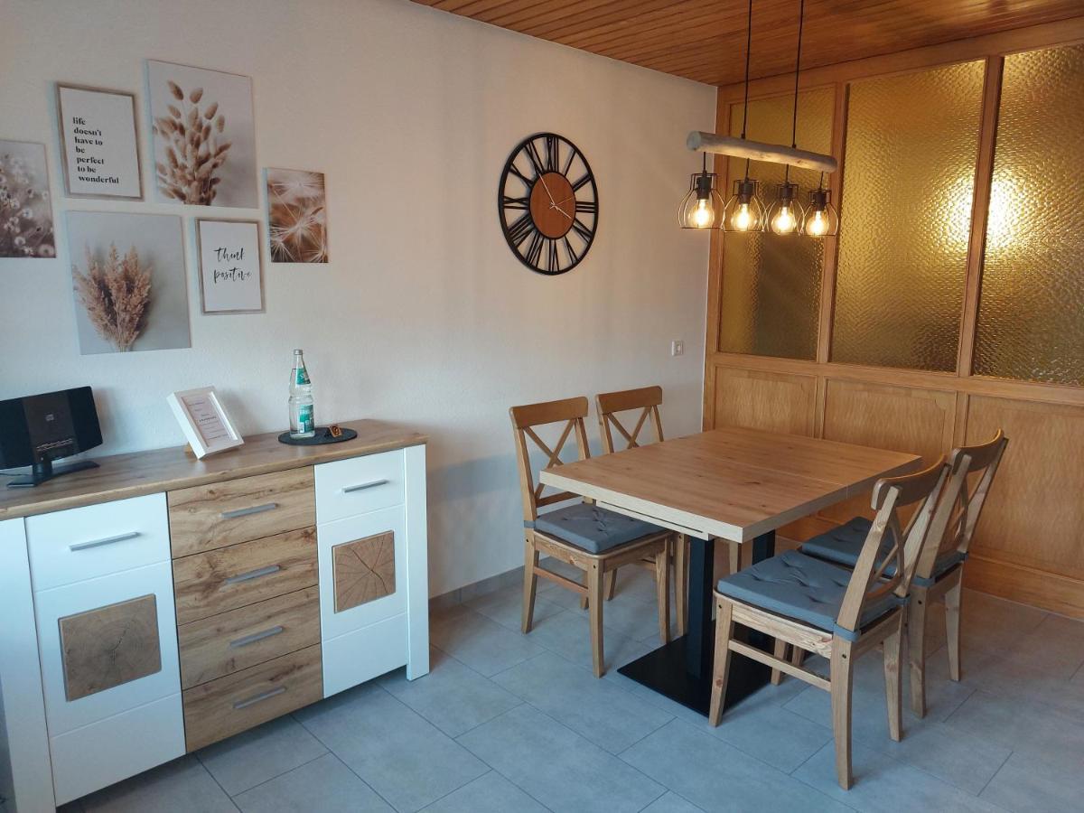 Moderne Ferienwohnung - Neu Renoviert - Ruhige Lage Waldachtal Kültér fotó