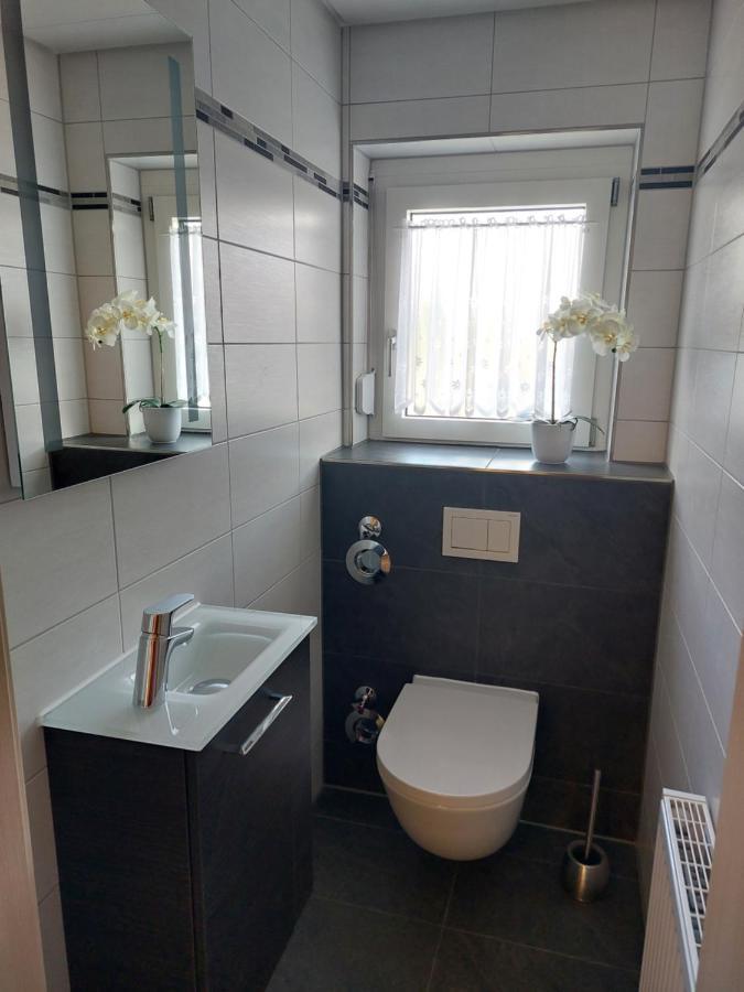Moderne Ferienwohnung - Neu Renoviert - Ruhige Lage Waldachtal Kültér fotó