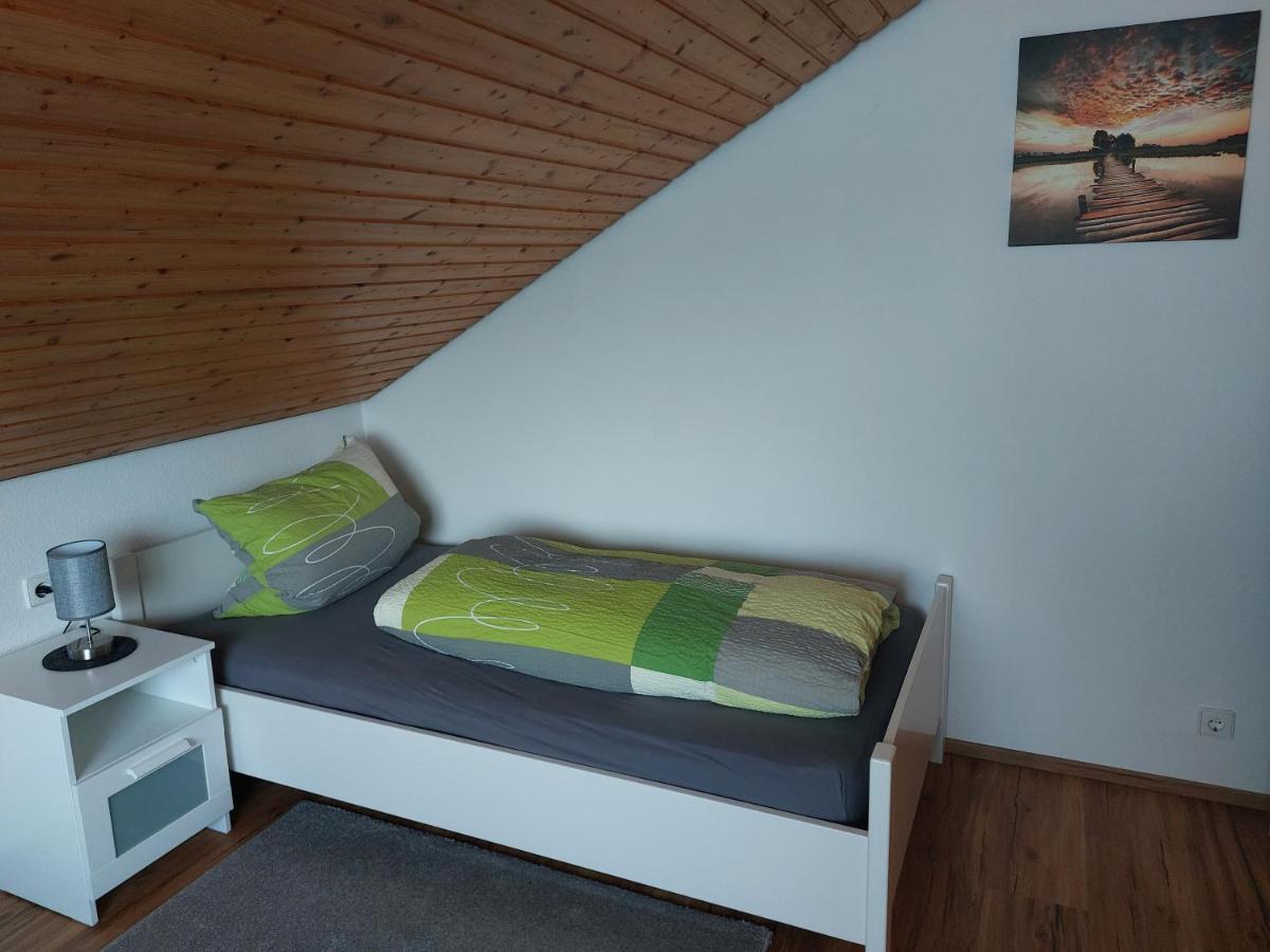 Moderne Ferienwohnung - Neu Renoviert - Ruhige Lage Waldachtal Kültér fotó